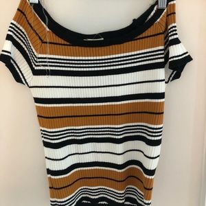 lahearts sweater material over the shoulder